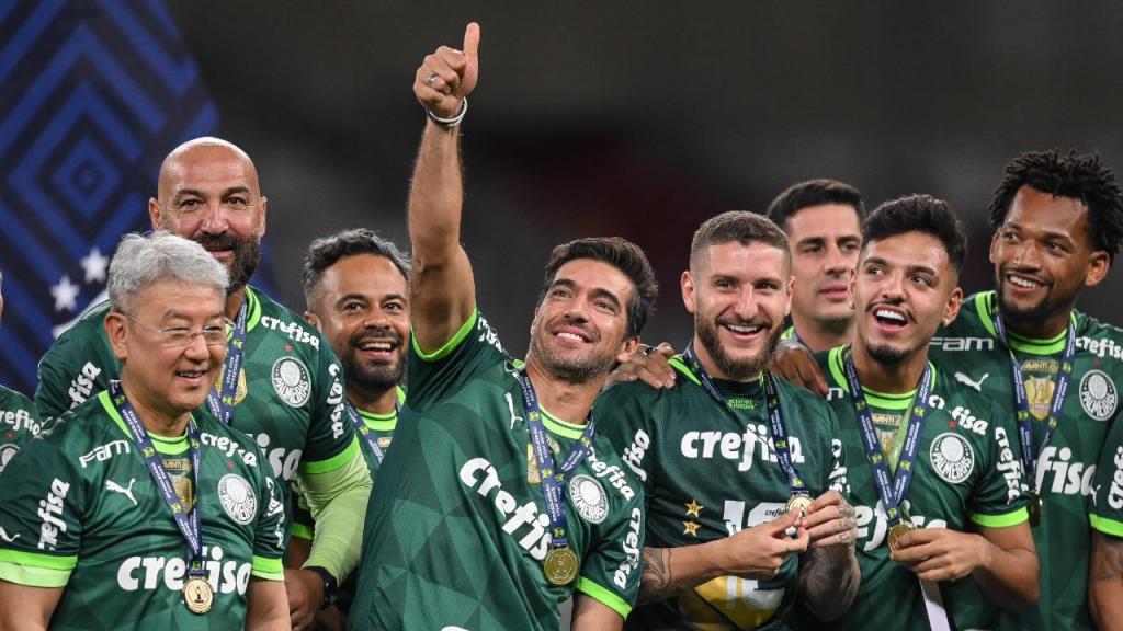 Palmeiras é bicampeão brasileiro (Photo by João Guilherme Arenazio/Getty Images)