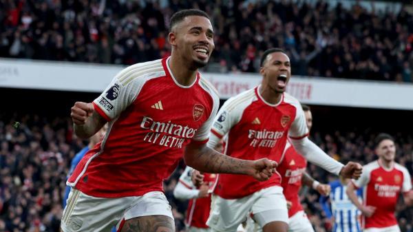 Video: Arsenal kehrt auf die Siegerstraße zurück und führt die englische Premier League an