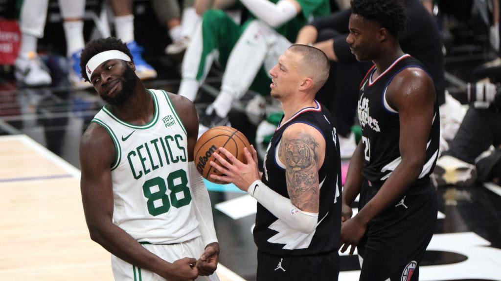 Neemias Queta somou 14 pontos pelos Boston Celtics (EPA/ALLISON DINNER SHUTTERSTOCK OUT)