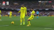 Jogador do Villarreal dá mãozinha e Pepelu bisa de penálti para o Valência