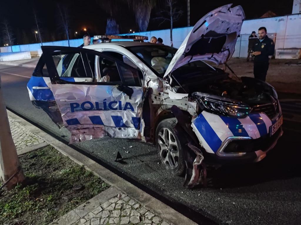 Acidente com carro da PSP em Lisboa