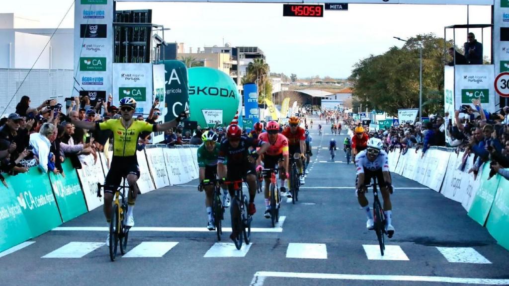 Van Aert vence terceira etapa da Volta ao Algarve (DR)