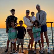 Ronaldo mostra-se a recarregar baterias na Arábia Saudita com a família
