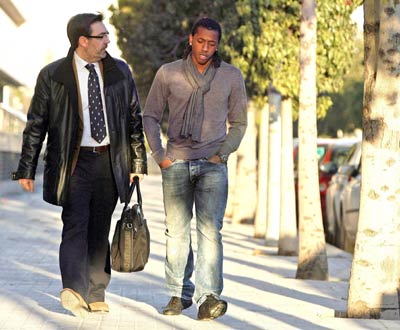 Manuel Fernandes à entrada para o tribunal de Valencia