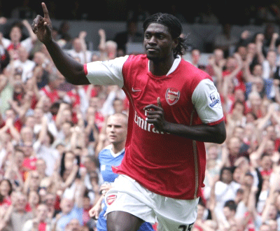 Adebayor, avançado do Arsenal