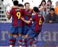 Barcelona festeja golo frente ao Almeria